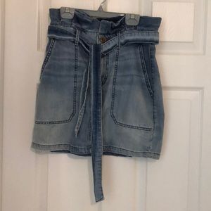 Short jean skirt